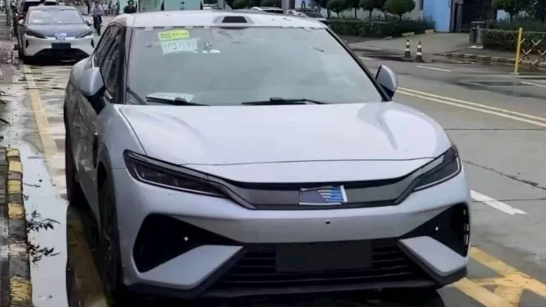 BYD Song L GT yola indi, 390 kW güç beklentiyi büyüttü