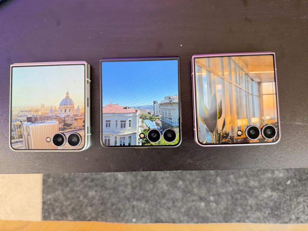 Samsung Galaxy Z Flip 8’i tanıttı: Kapak ekranı artık daha fazla iş yapıyor