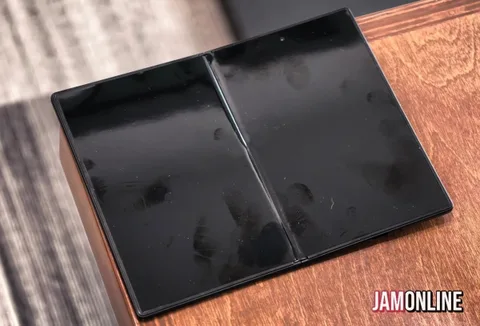 Galaxy Z Fold 8 ve Fold 8 Ultra için ekran kat izini azaltan yeni menteşe iddiası