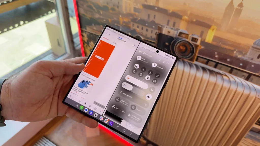 Galaxy Z Fold8 Ultra’da YouTube görüntüsü donuyor, ses sürüyor