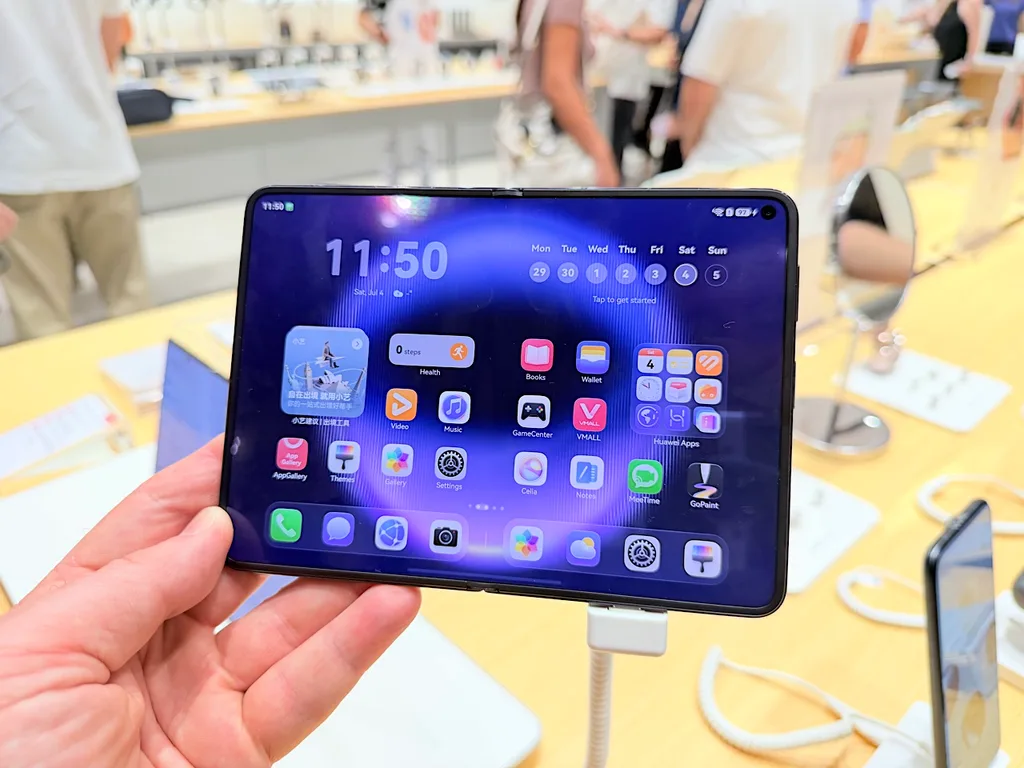 Huawei İstanbul’daki yeni mağazasını Marmara Forum’da açtı