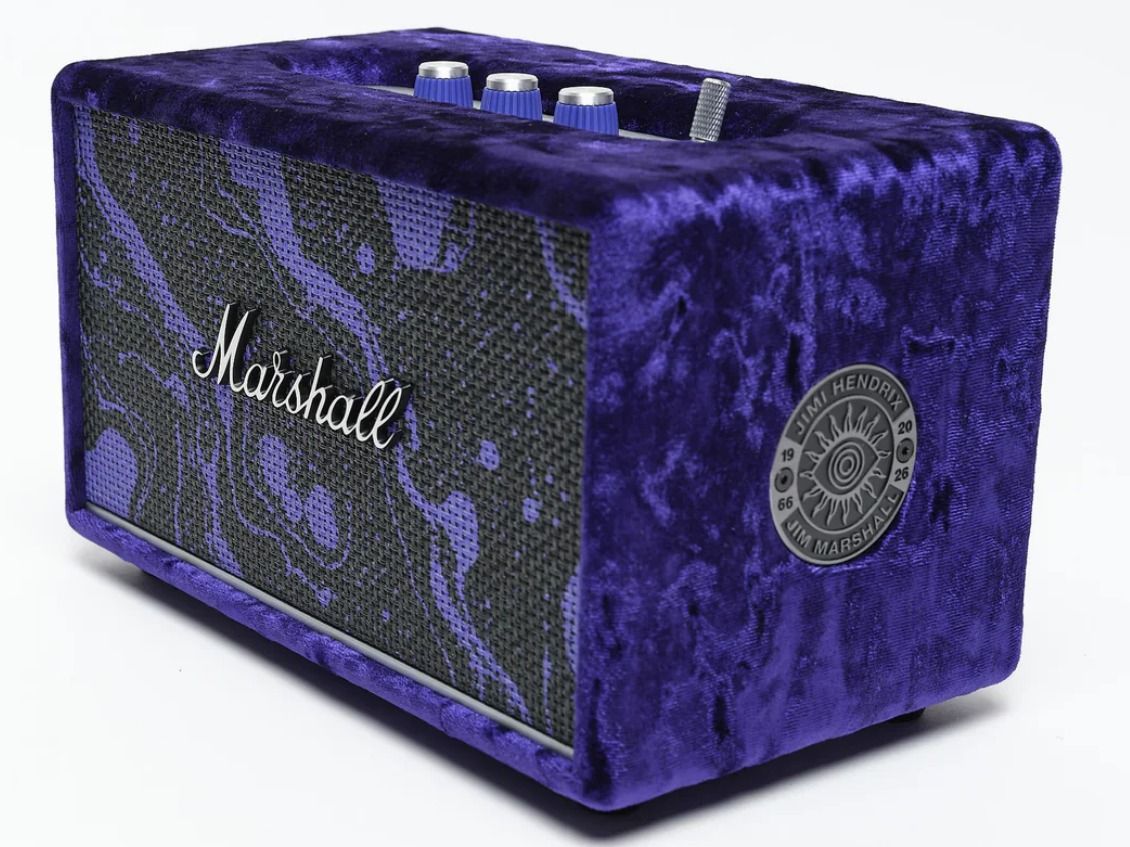 Marshall Acton III, Hendrix’in sahne stiline büründü
