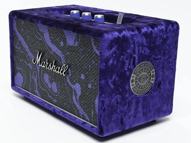 Marshall Acton III, Hendrix’in sahne stiline büründü
