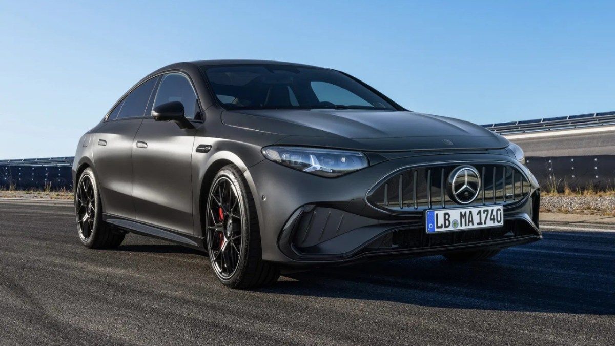Mercedes-AMG elektrikli CLA 45 modelini 680 beygir gücüyle tanıttı