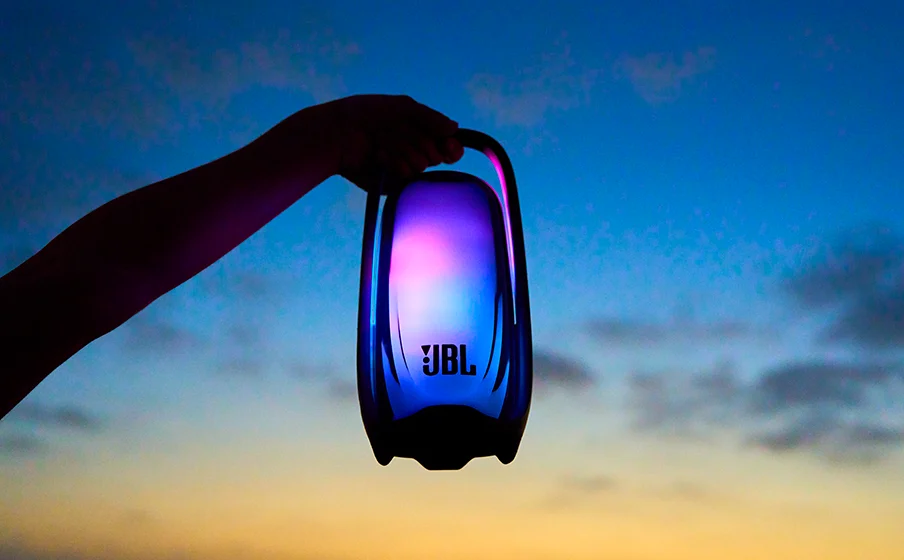 JBL Pulse 6, Bluetooth 6.0 ve ışıklı yeni tasarımıyla tanıtıldı
