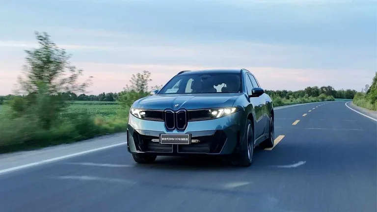 BMW iX3 tek şarjla 1.030 km yaptı, bataryada yüzde 5 kaldı