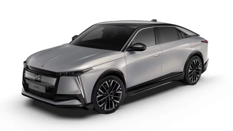DS N°8 Türkiye’de 4.990.000 TL’ye 710 km menzil sunuyor