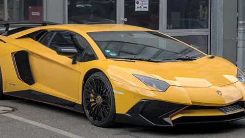 Lamborghini CEO’su Çinli elektrikli süper otomobillere meydan okudu