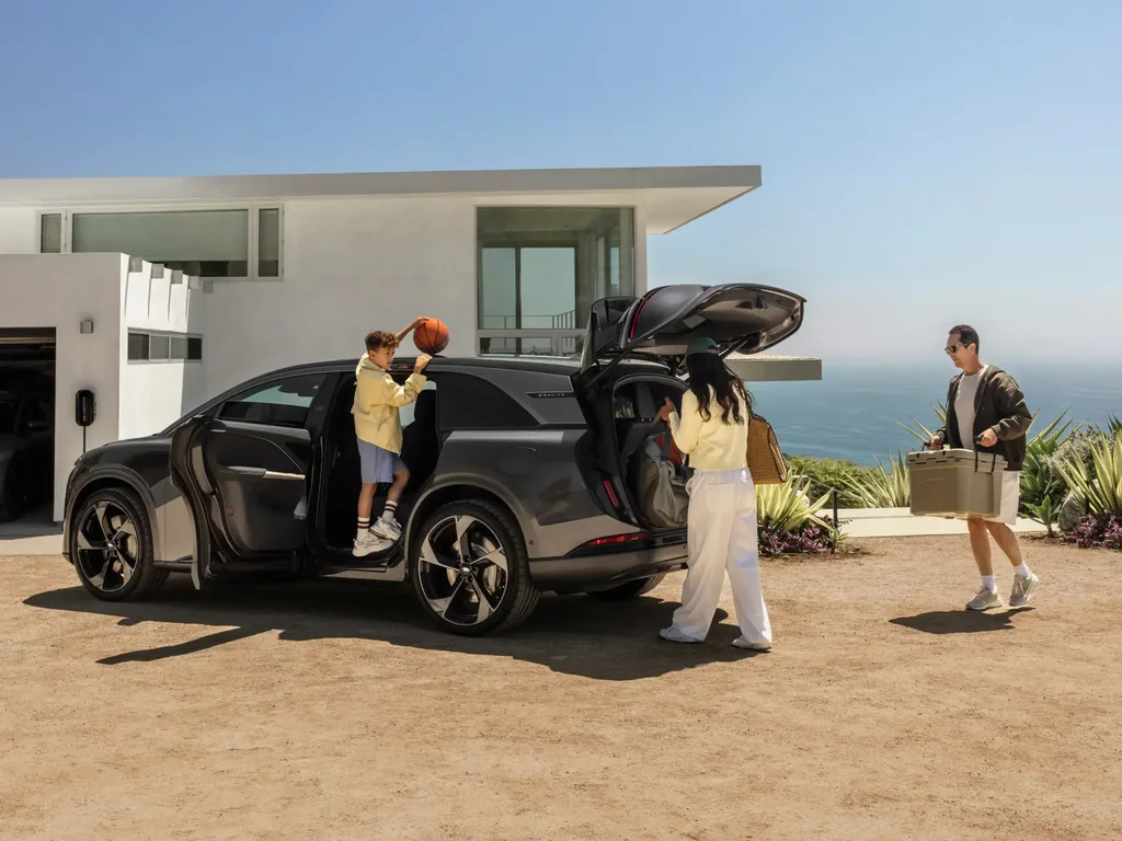 Lucid Gravity GT-S 1.070 beygirle 600 km menzil sunuyor