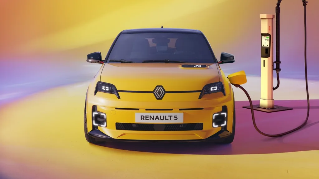 Renault 5 E-Tech 430 km menzile çıktı, LFP batarya da geldi