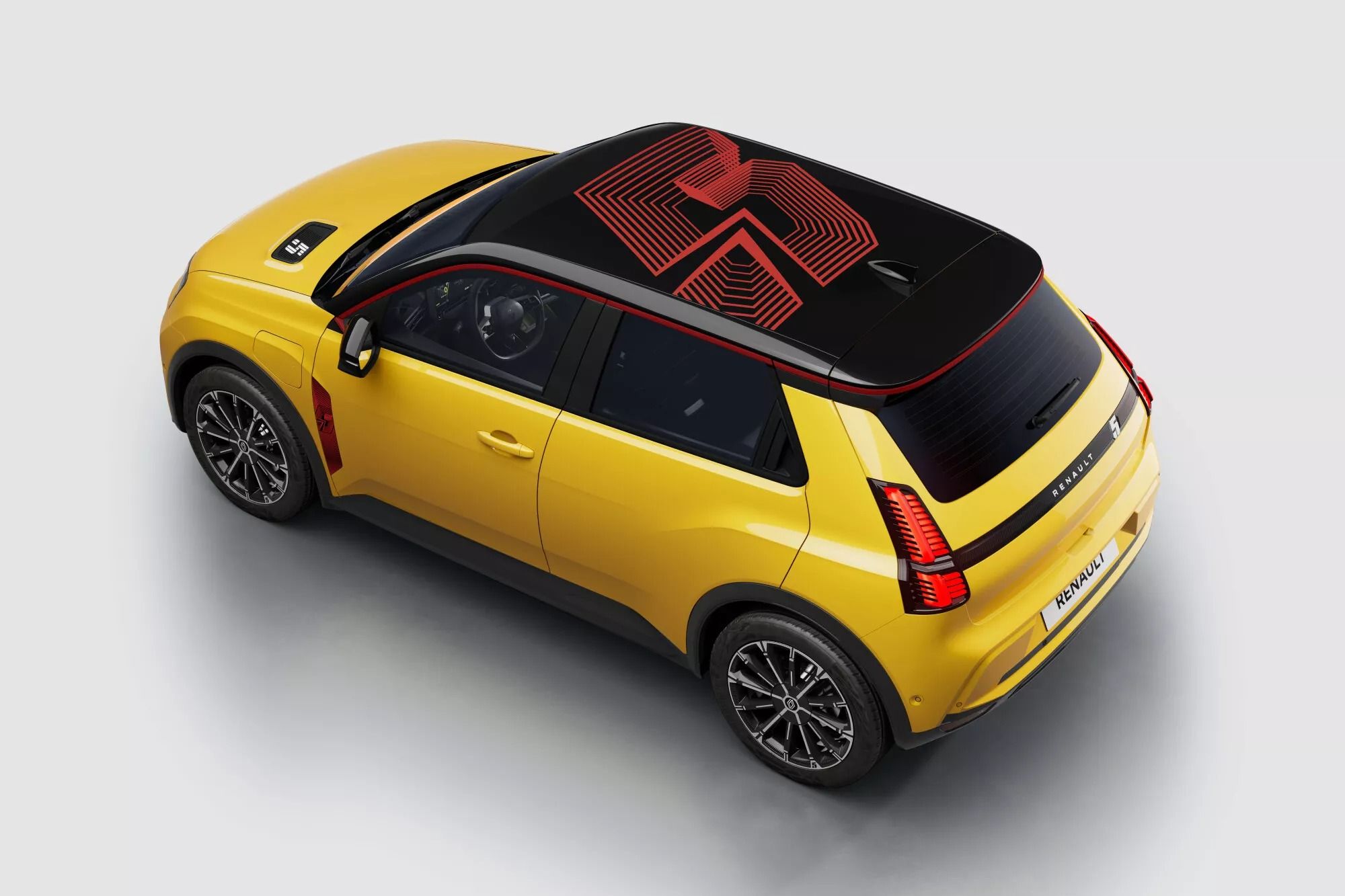 Renault 5 E-Tech 430 km menzile çıktı, LFP batarya da geldi