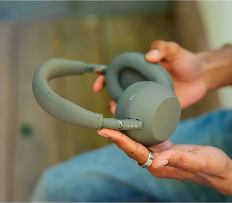 Sony popüler WH-1000XM6 kulaklığına yeni bir renk ekledi