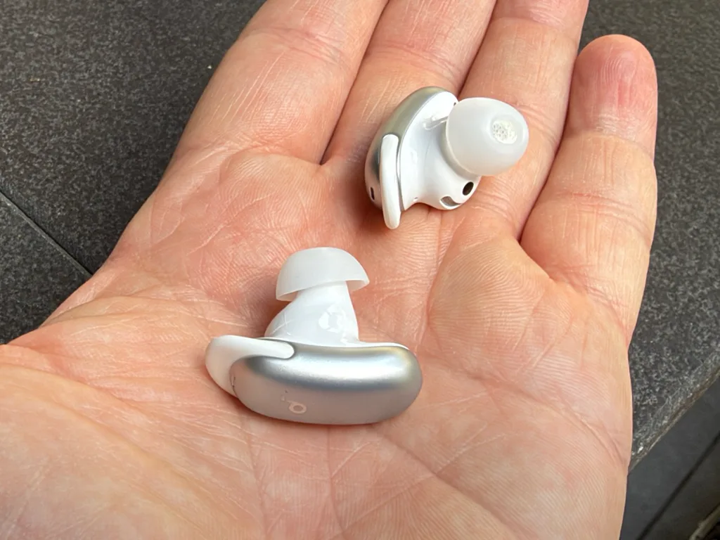 Yapay zeka ve ekranlı kutu fark yaratıyor mu? Soundcore Liberty 5 Pro İncelemesi