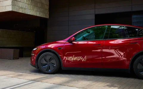Tesla sürücüsüz Cybercab’i yollara çıkarmaya hazırlanıyor ama soru işaretleri var
