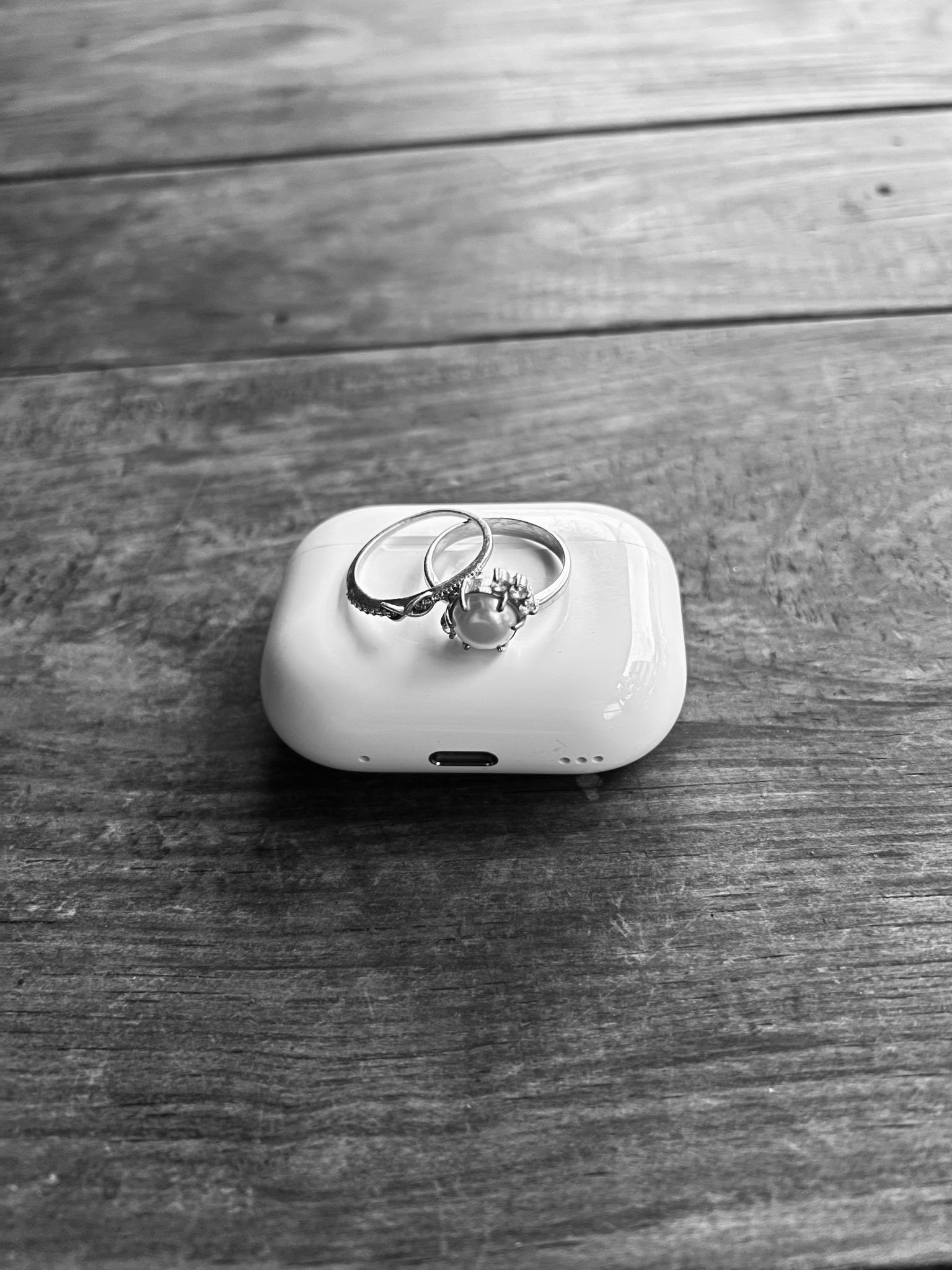 Anker AeroClip 2 sekiz saat pil ve Bluetooth 6.0 sunuyor