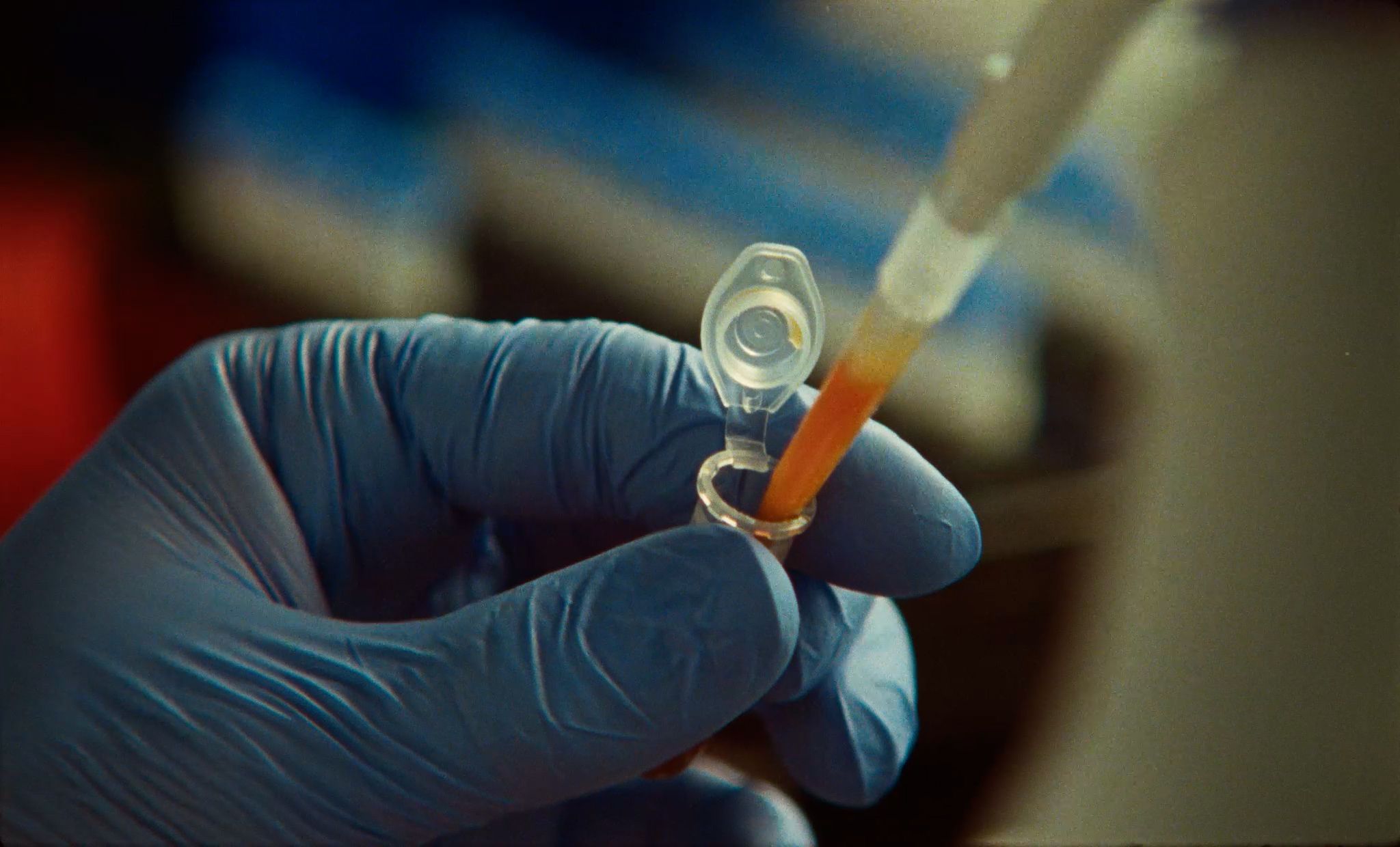 Claude, bakteriyofajlarda CRISPR benzeri yeni bir enzim sistemi buldu