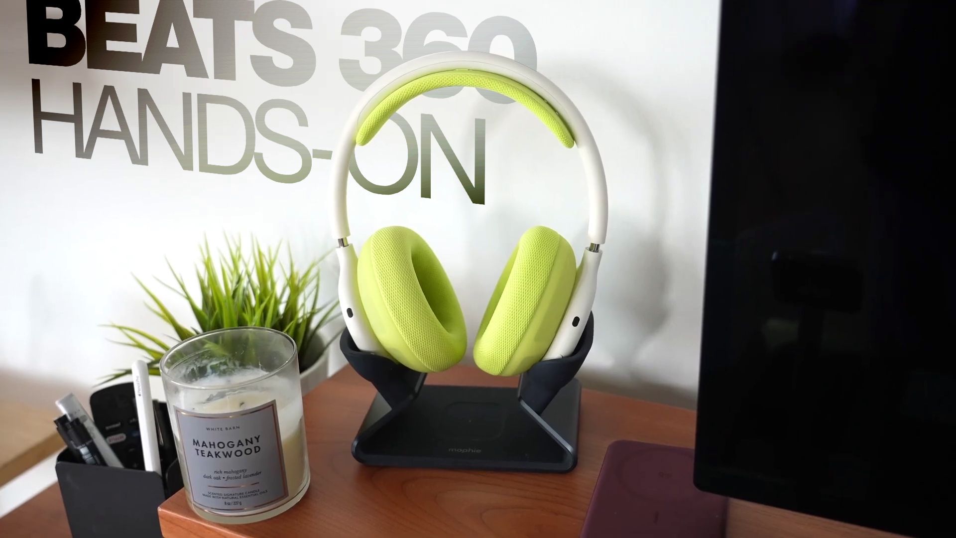Beats 360, AirPods Max’ten hafif gövdeyle satışa çıktı