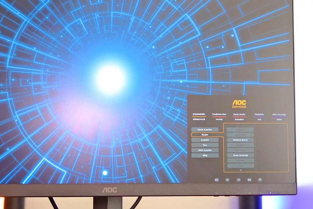 Oyun monitörü iş ve film için nasıl? AOC Q27G4XF İncelemesi