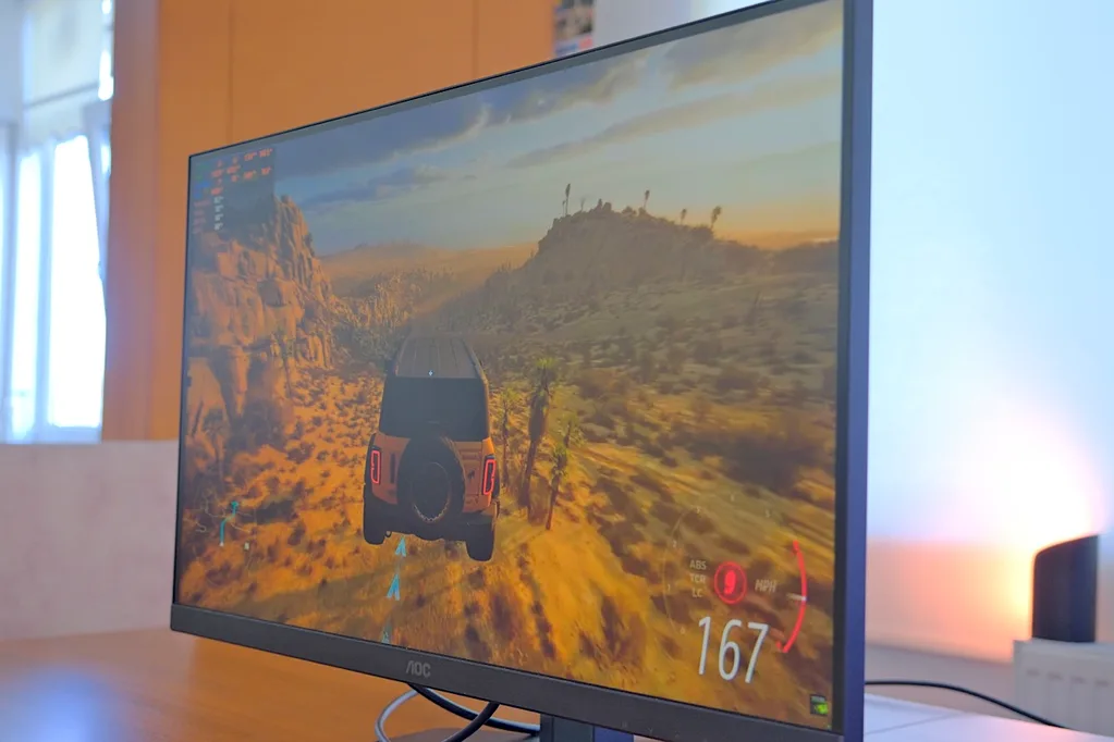 Oyun monitörü iş ve film için nasıl? AOC Q27G4XF İncelemesi