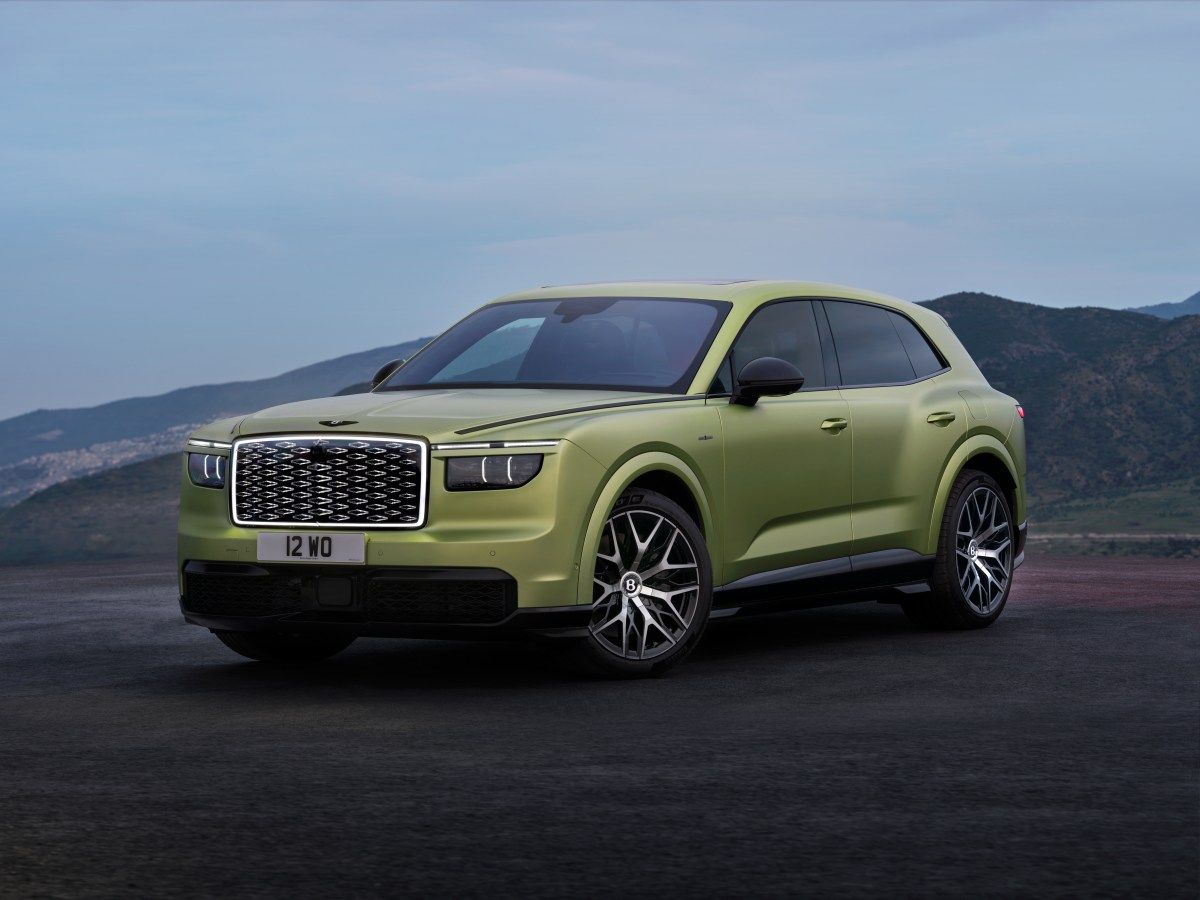Bentley’nin ilk elektriklisi Torcal geleneksel lüksten vazgeçmiyor