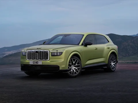 Bentley’nin ilk elektriklisi Torcal geleneksel lüksten vazgeçmiyor