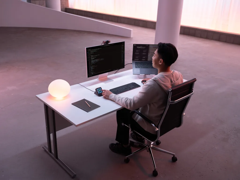Logitech MX Keypad dokuz ekranlı tuşla yapay zeka araçlarını yönetiyor