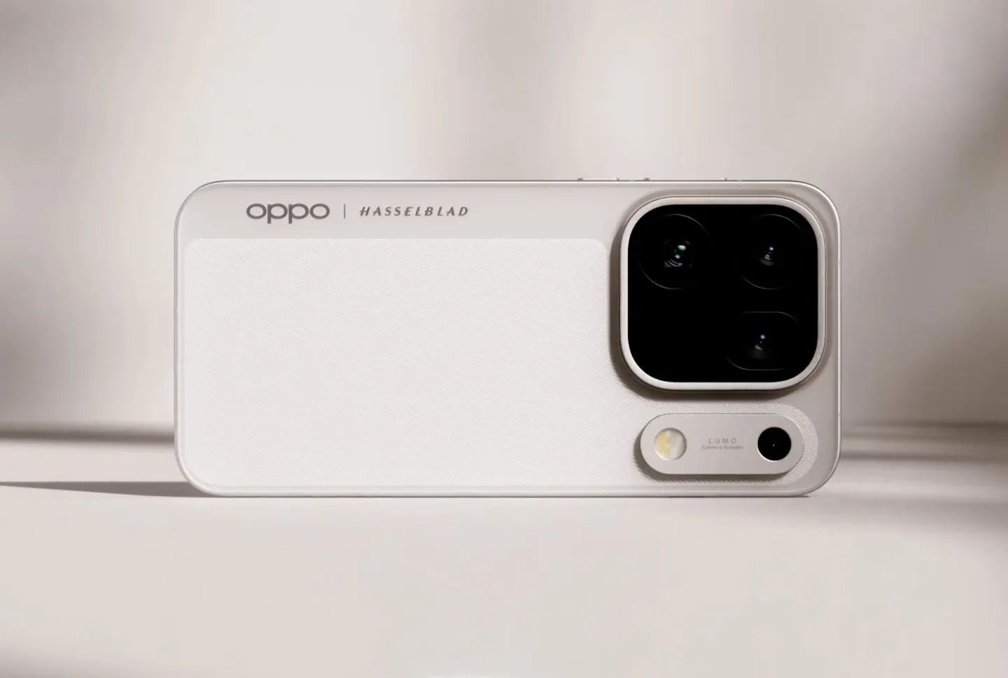 Oppo Find X10 Pro Max üç 200 MP kamerayla bir ilke imza atıyor