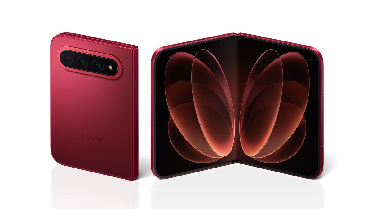 Xiaomi 18 Fold 6000 mAh pili ve 200 MP kamerasıyla tanıtıldı