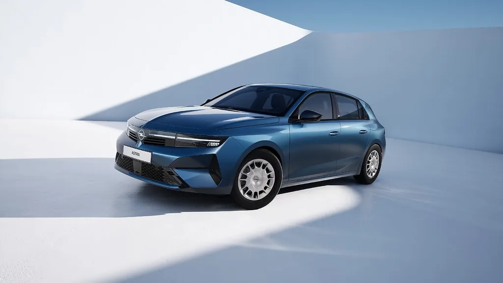 Opel Astra Start, Almanya’da başlangıç fiyatını 31.890 avroya indirdi