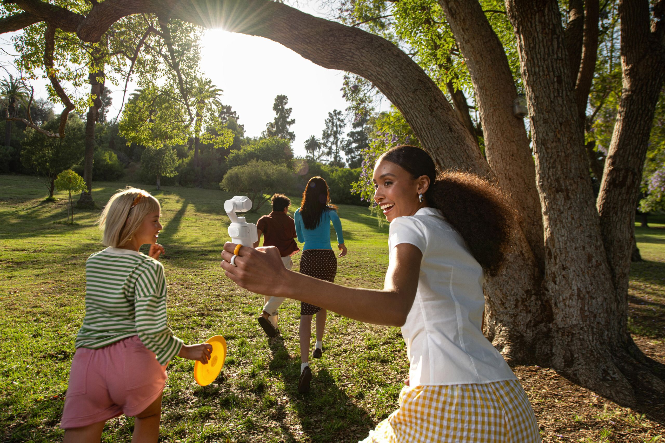 Insta360 Luna Pro ve Ultra’da seçim yakınlaştırma ihtiyacına dayanıyor
