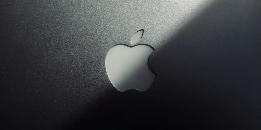 Bloomberg, Apple’ın dava ekibi için Scott Tucker’ı seçtiğini bildirdi