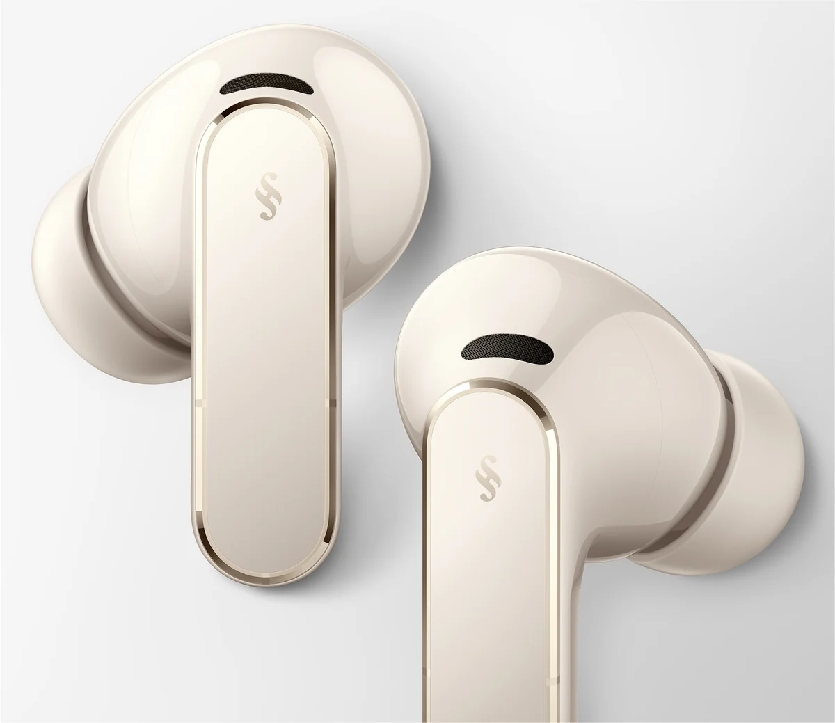 Açık altın renkli HUAWEI FreeBuds Pro 5 kulaklık çifti