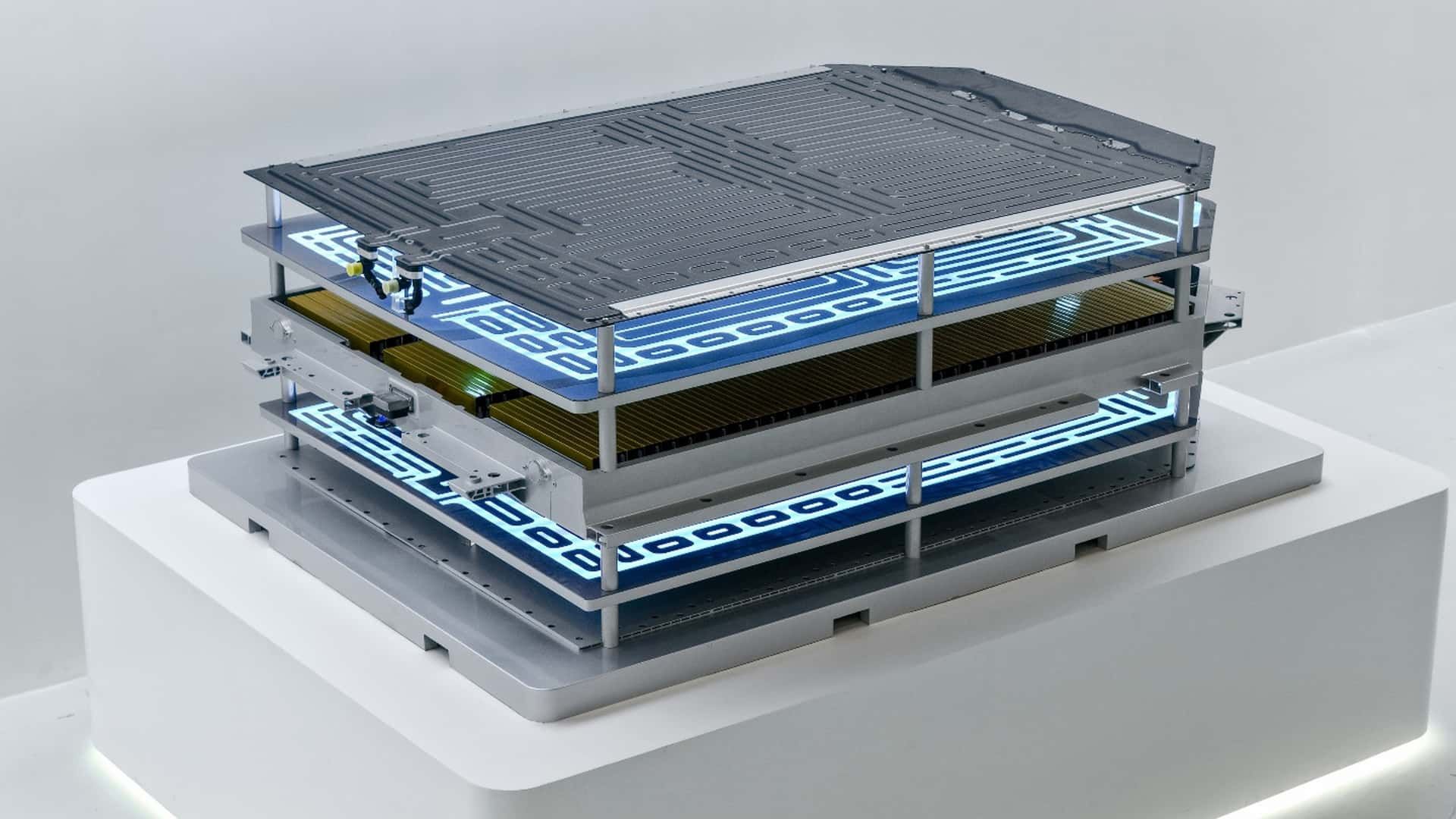 Geely, 1.100 kW şarjlı bataryasında ömrü uzatmaya çalışıyor