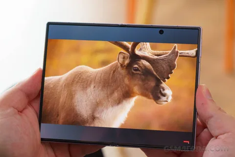 Galaxy Z Fold 9 için ekran altı kamera iddiası ortaya çıktı