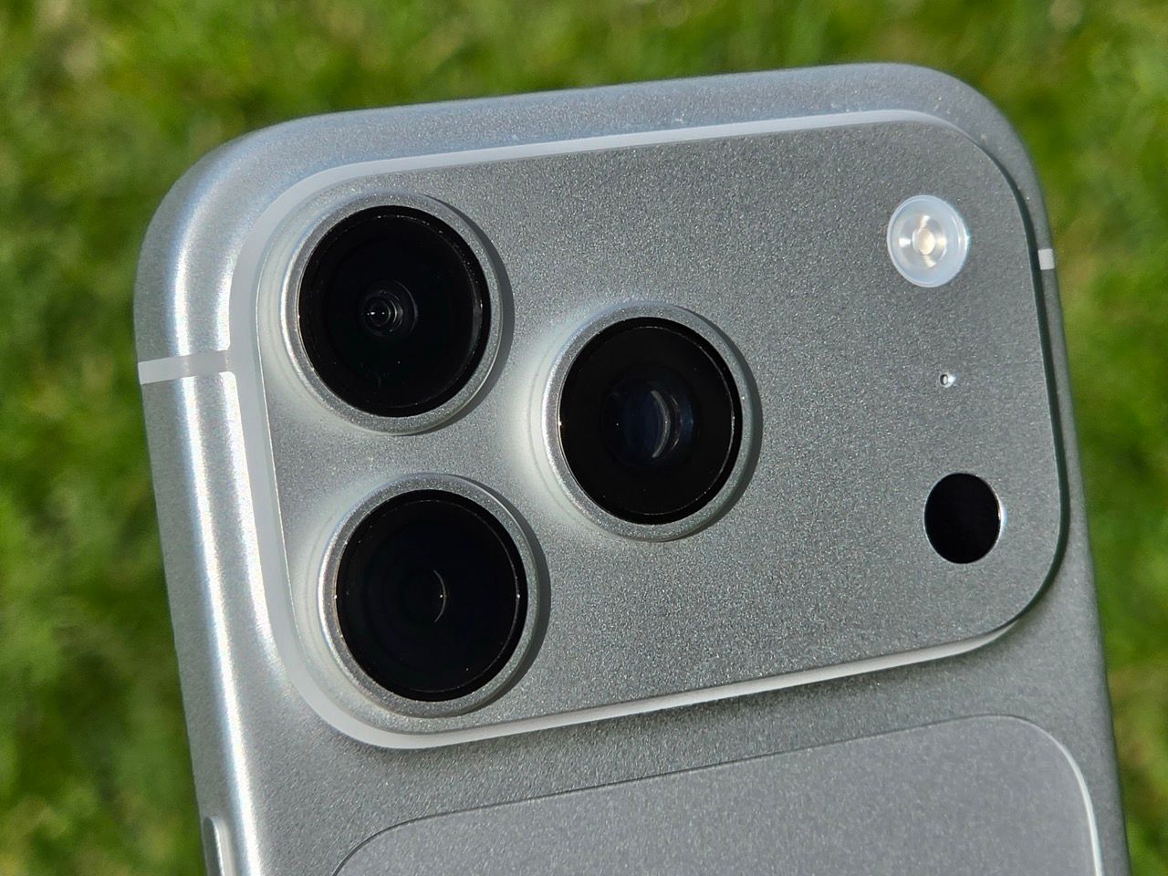 Kamerada daha fazla söz sahibi olun! iPhone 18 Pro İncelemesi