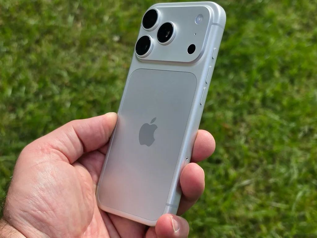 Kamerada daha fazla söz sahibi olun! iPhone 18 Pro İncelemesi