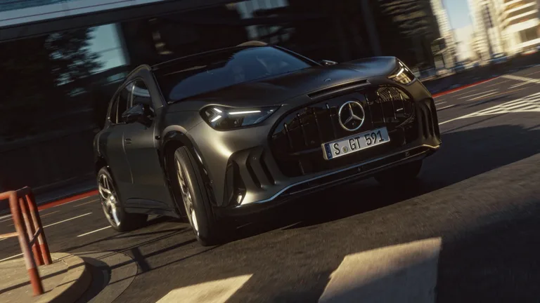 Mercedes-AMG GT SUV, 1.169 beygir güç ve 710 kW şarj sunuyor