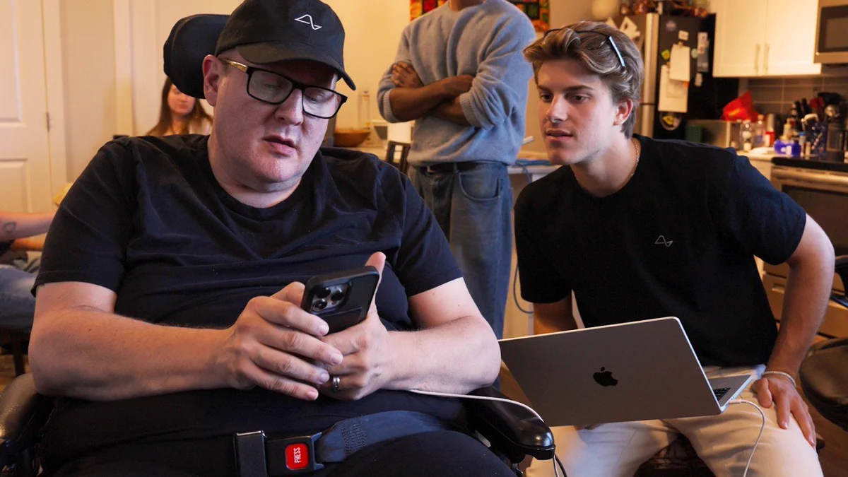 Neuralink, beyin sinyalleriyle üretilen konuşmayı iPhone aramalarına taşıdı