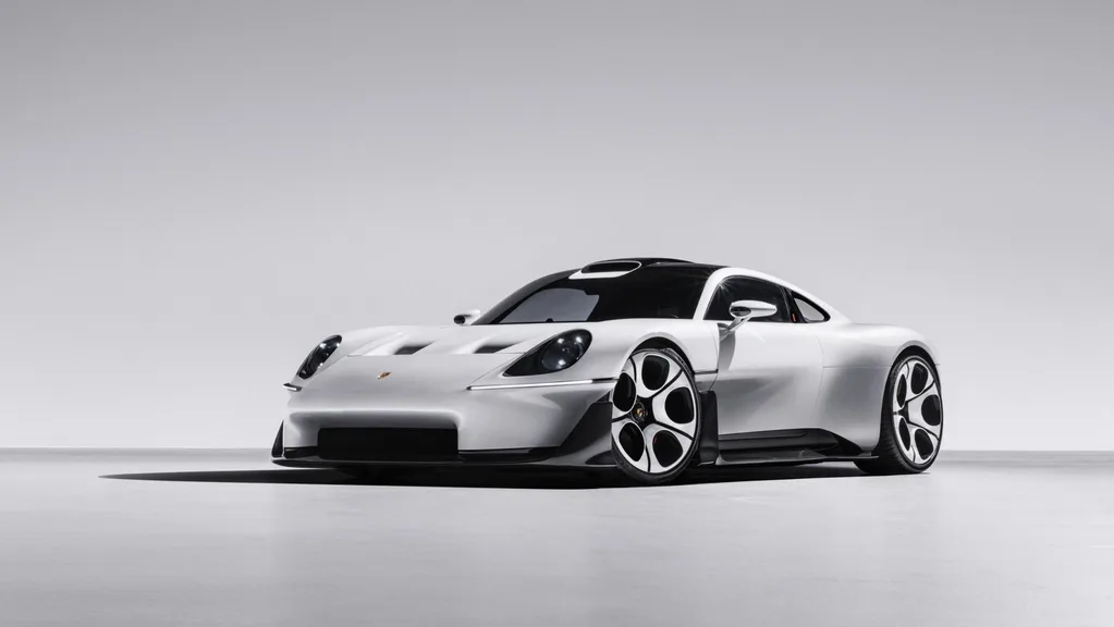 Porsche Mission S, orta ekran yerine telefona yer açıyor