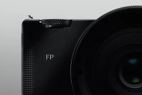 Sigma FP2, küçük tam kare gövdesine 6K Open Gate kaydı ekliyor