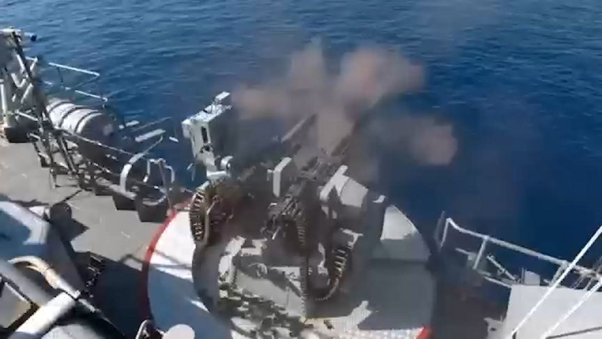 TOLGA, TCG Beykoz’dan İHA ve deniz aracı hedeflerine atış yaptı