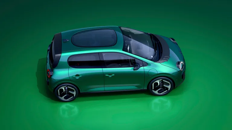 Renault Twingo’ya panoramik cam tavan ekliyor, Almanya’da sipariş 13 Ekim’de açılıyor