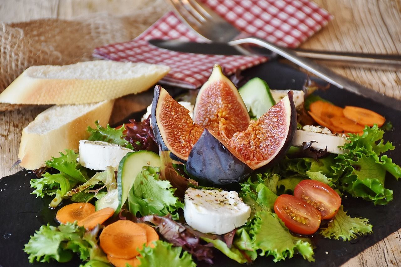 een bord met eten - is eten en drinken aftrekbaar voor een zzp'er?